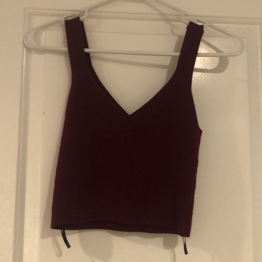 Maroon ribbed tank top